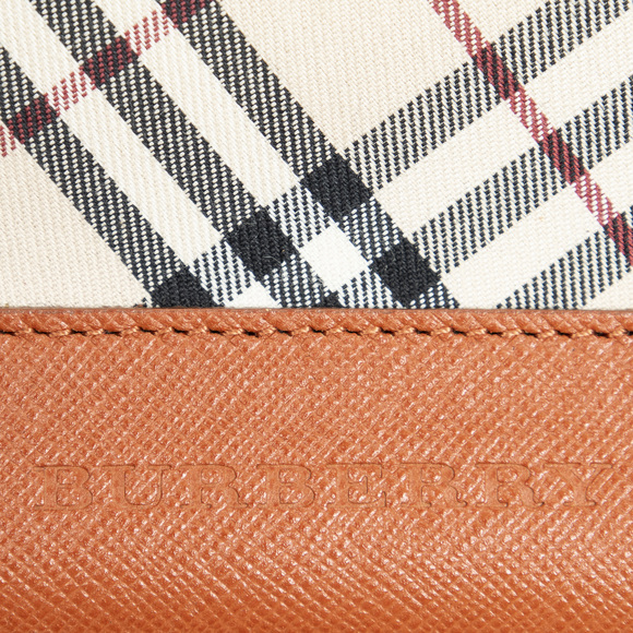 Burberry Front Pocket Dome - Picture 8 of 8